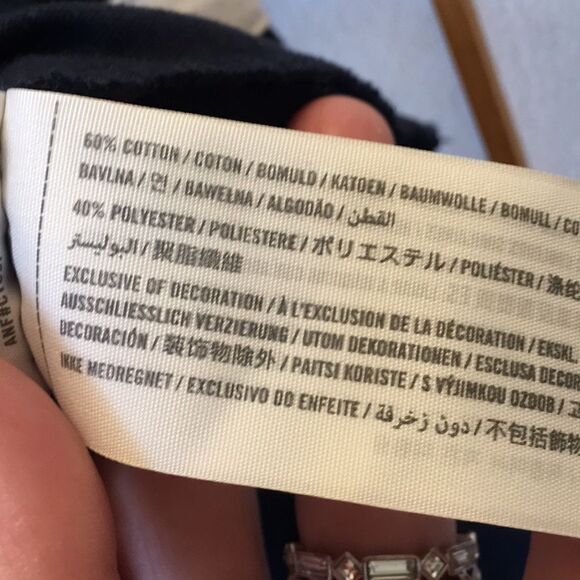 Hollister Graphic L/S Cropped Hoodie - Picture 7 of 8